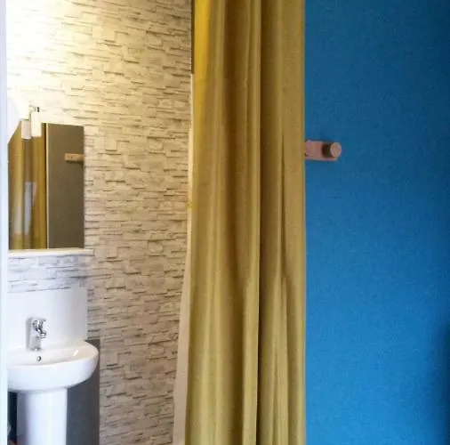 Route De Voivres La Suze-sur-Sarthe